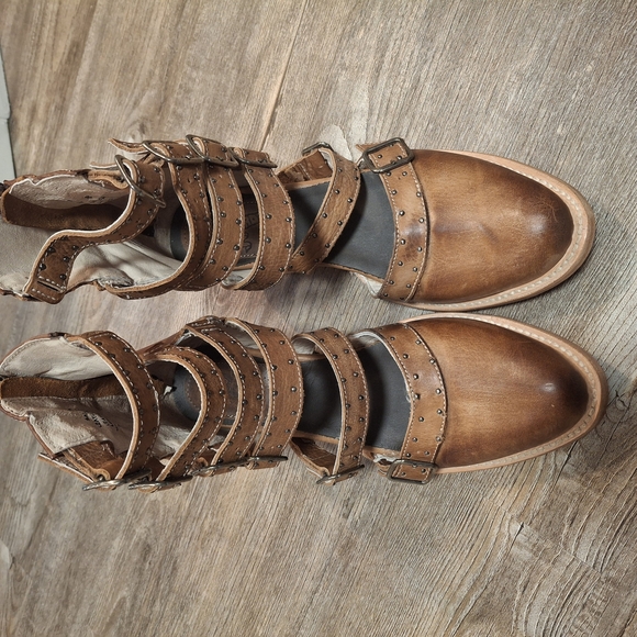 FREEBIRD SALTY Size 8, Strappy Leather Boot - Picture 2 of 6